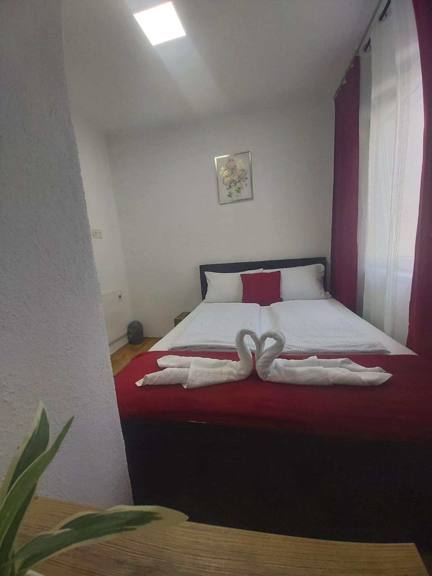 Panda Rooms Maribor Eksteriør billede