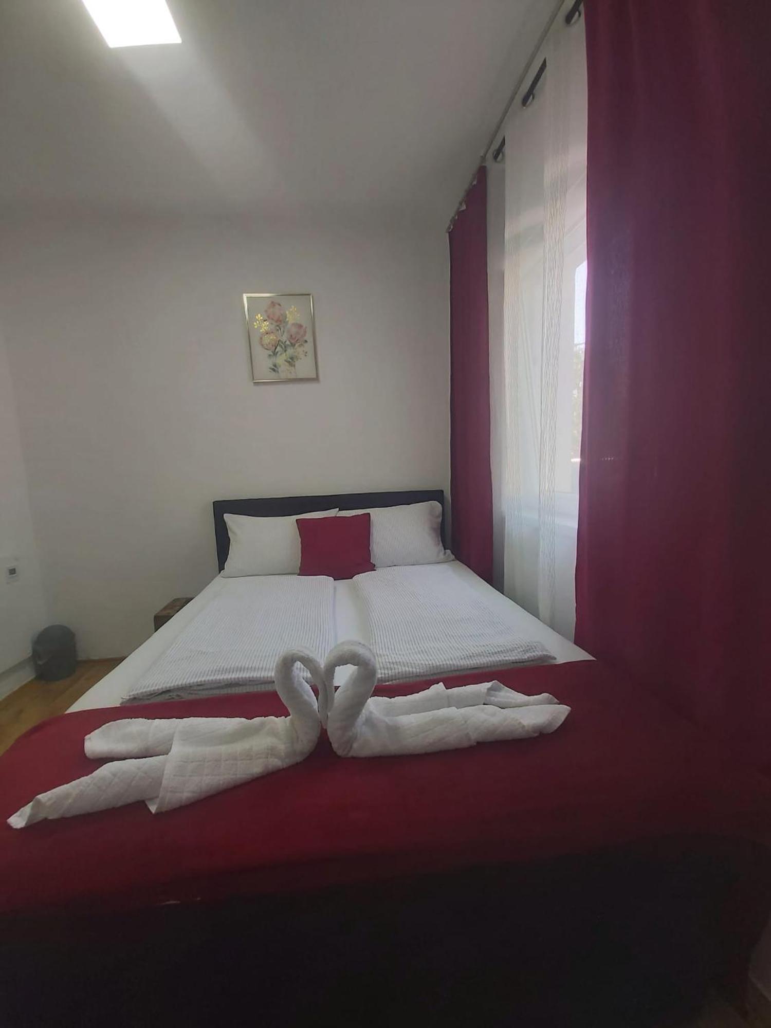 Panda Rooms Maribor Eksteriør billede