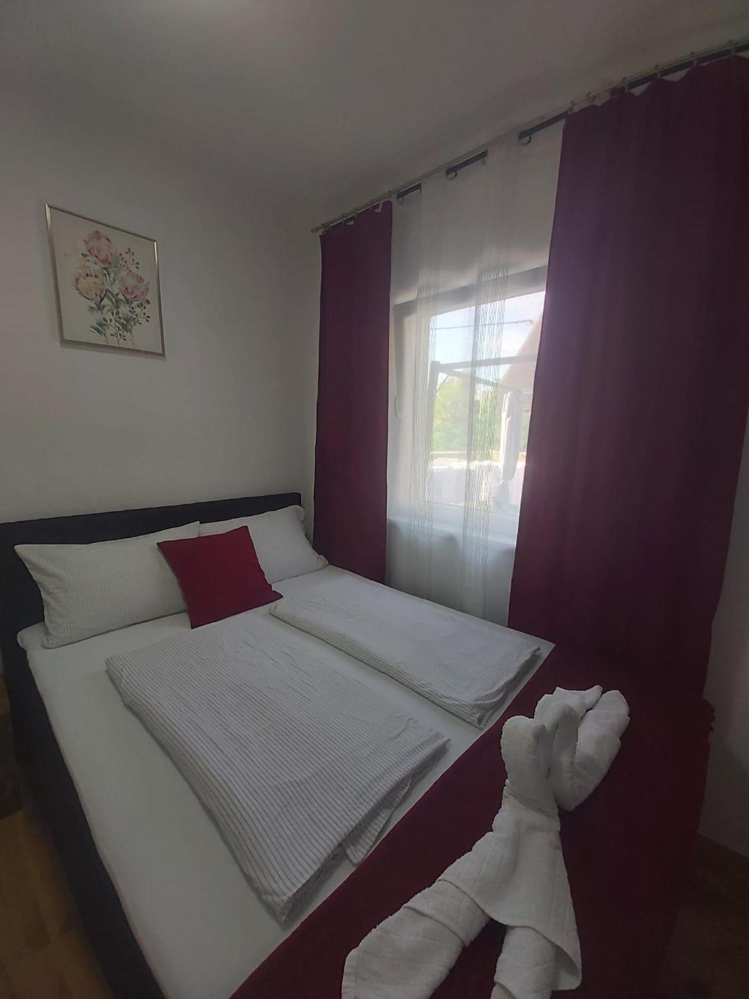 Panda Rooms Maribor Eksteriør billede