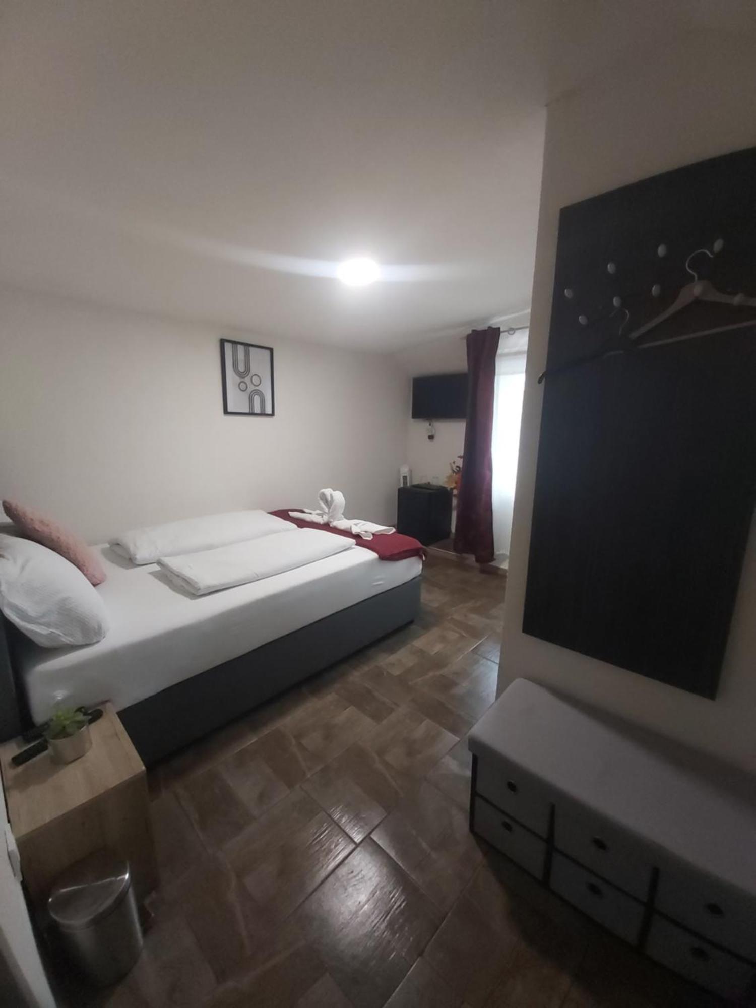 Panda Rooms Maribor Eksteriør billede