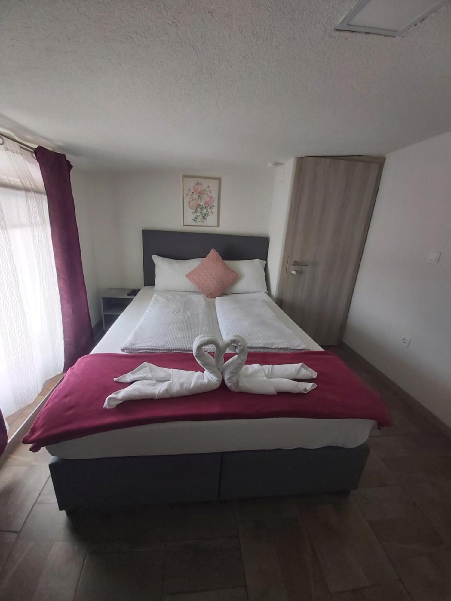 Panda Rooms Maribor Eksteriør billede